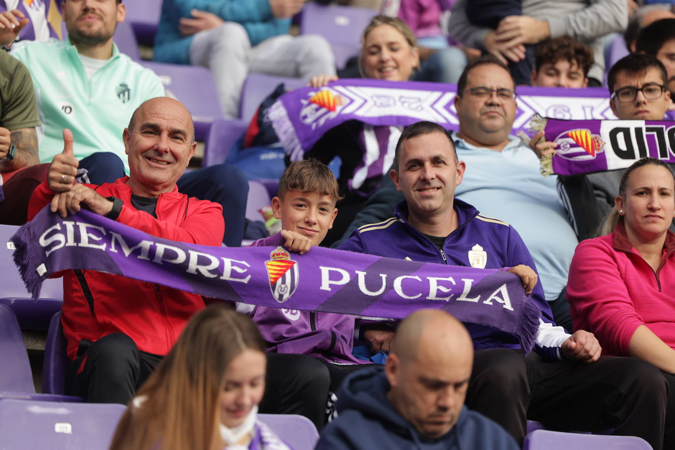 Búscate en la grada del estadio José Zorrilla (2/4)