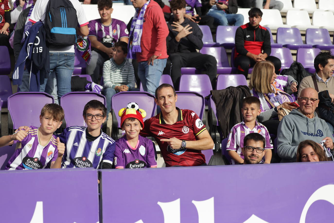 Búscate en la grada del estadio José Zorrilla (3/4)