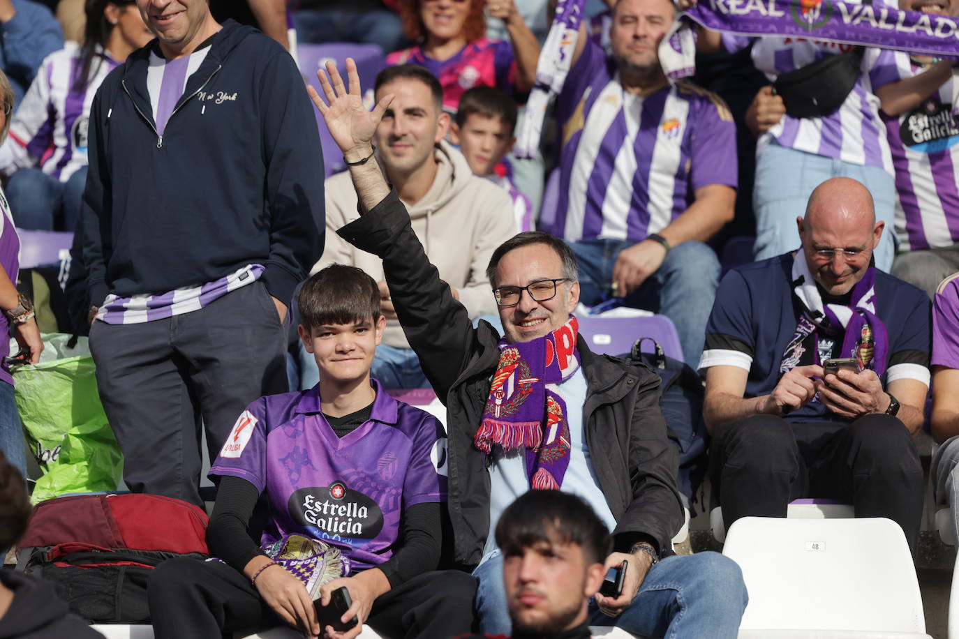 Búscate en la grada del estadio José Zorrilla (3/4)