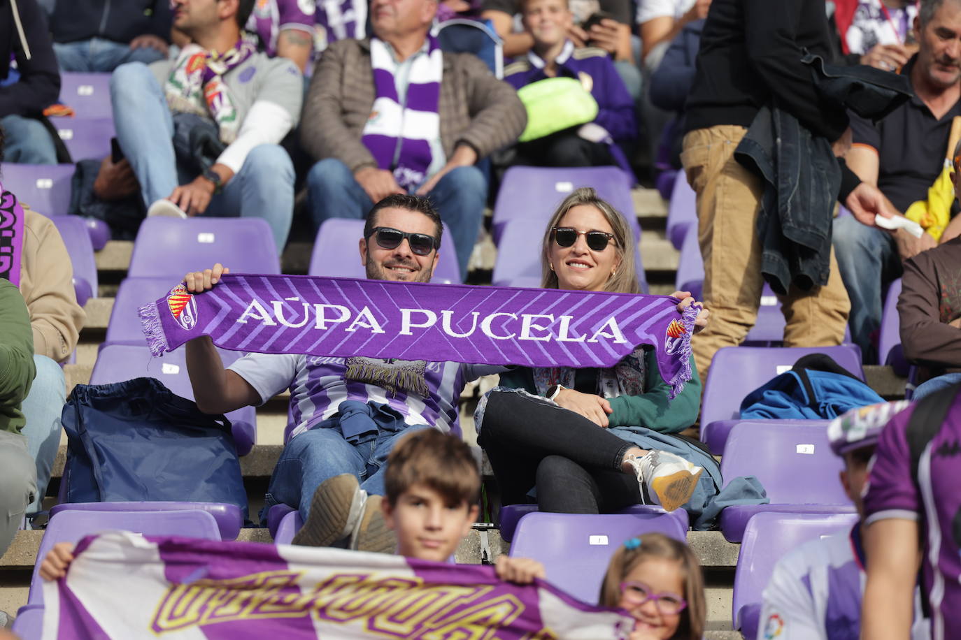 Búscate en la grada del estadio José Zorrilla (3/4)