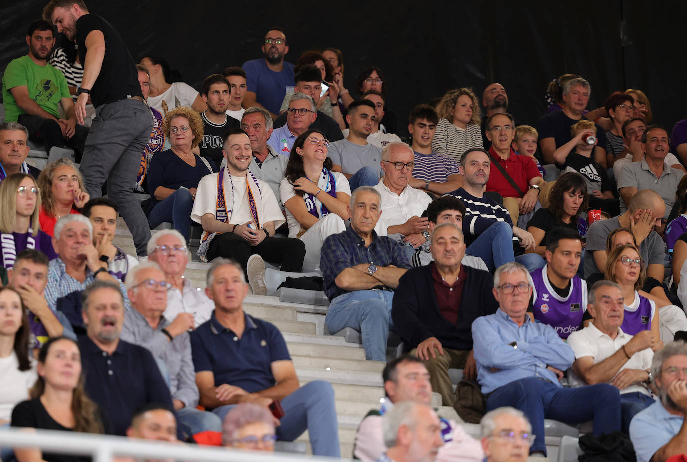 Búscate en las gradas del Pabellón animando al Palencia Baloncesto