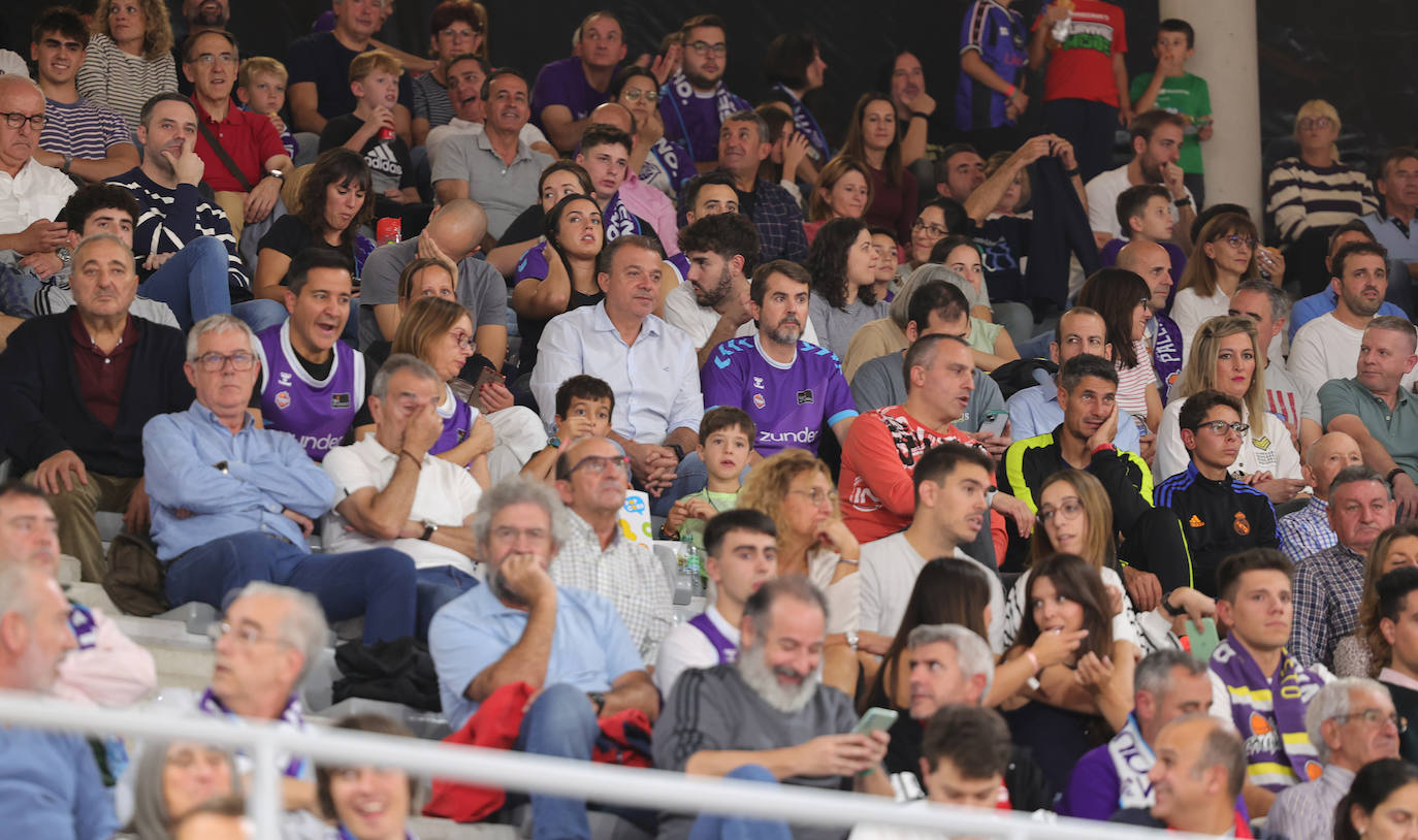 Búscate en las gradas del Pabellón animando al Palencia Baloncesto