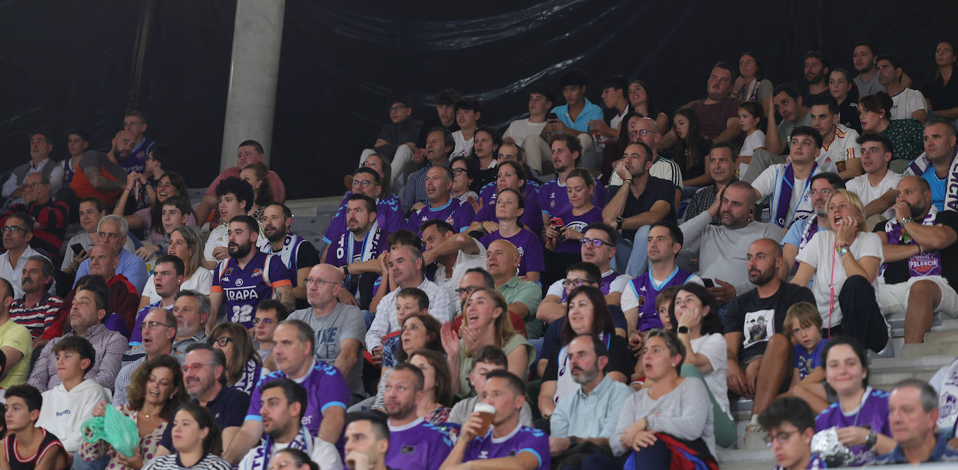 Búscate en las gradas del Pabellón animando al Palencia Baloncesto