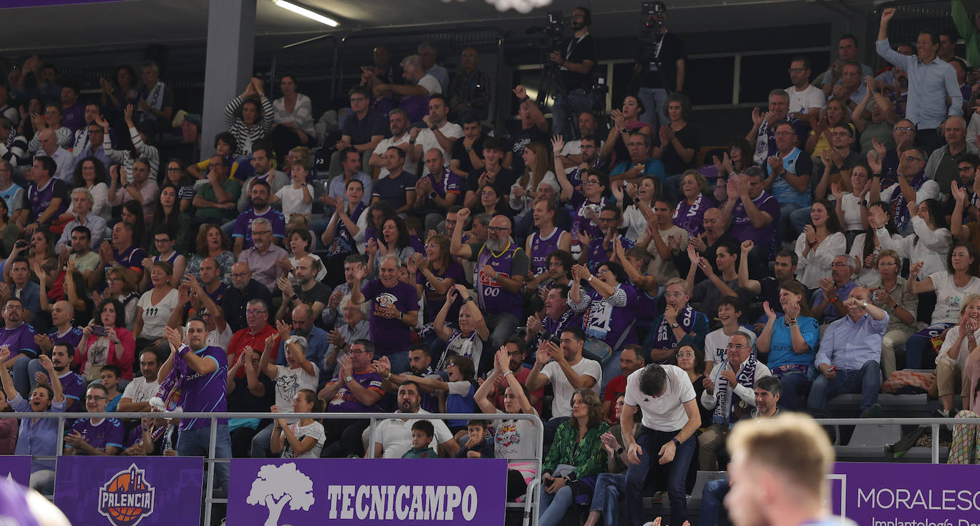 Búscate en las gradas del Pabellón animando al Palencia Baloncesto