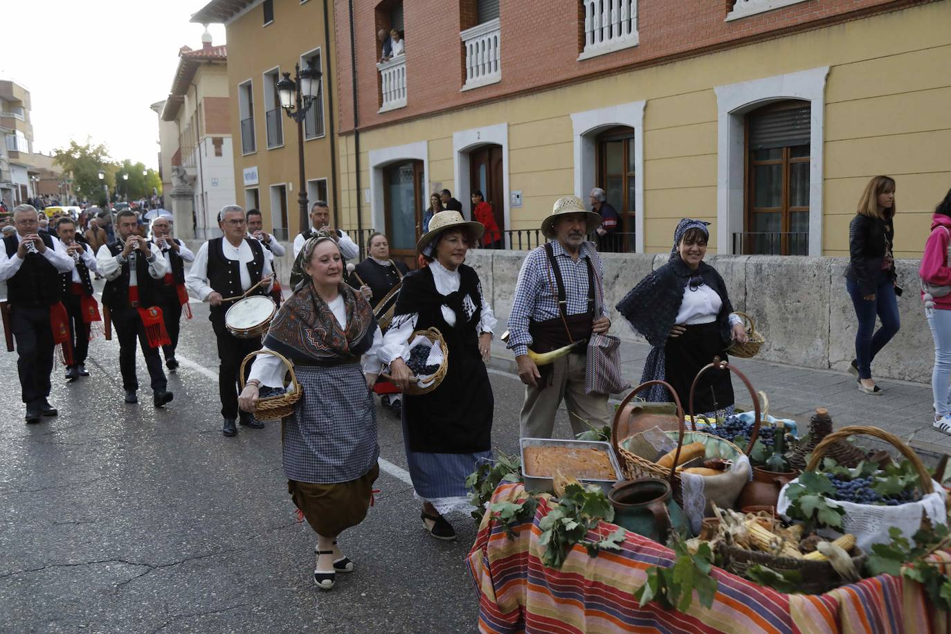 Las imágenes del pisado de la uva en Peñafiel