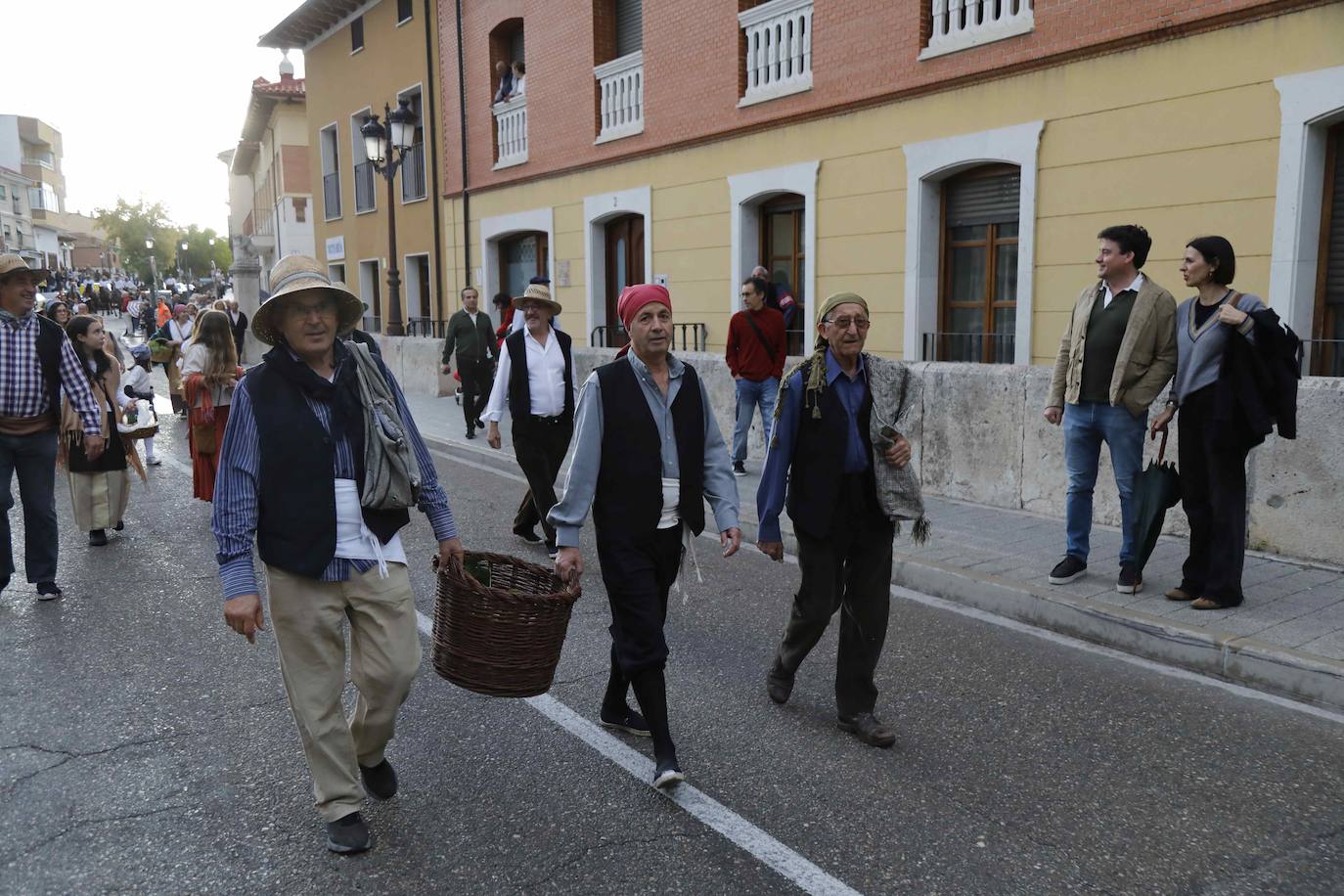 Las imágenes del pisado de la uva en Peñafiel