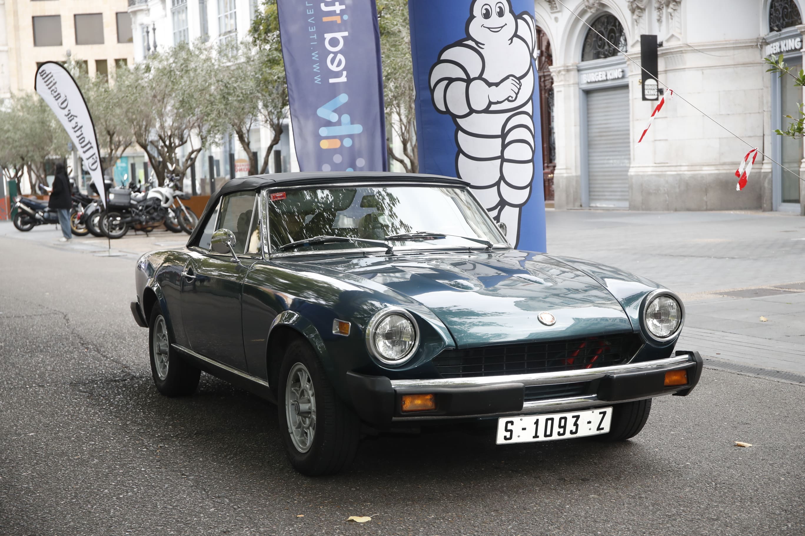 Búscate entre los participantes en Valladolid Motor Vintage (1/9)