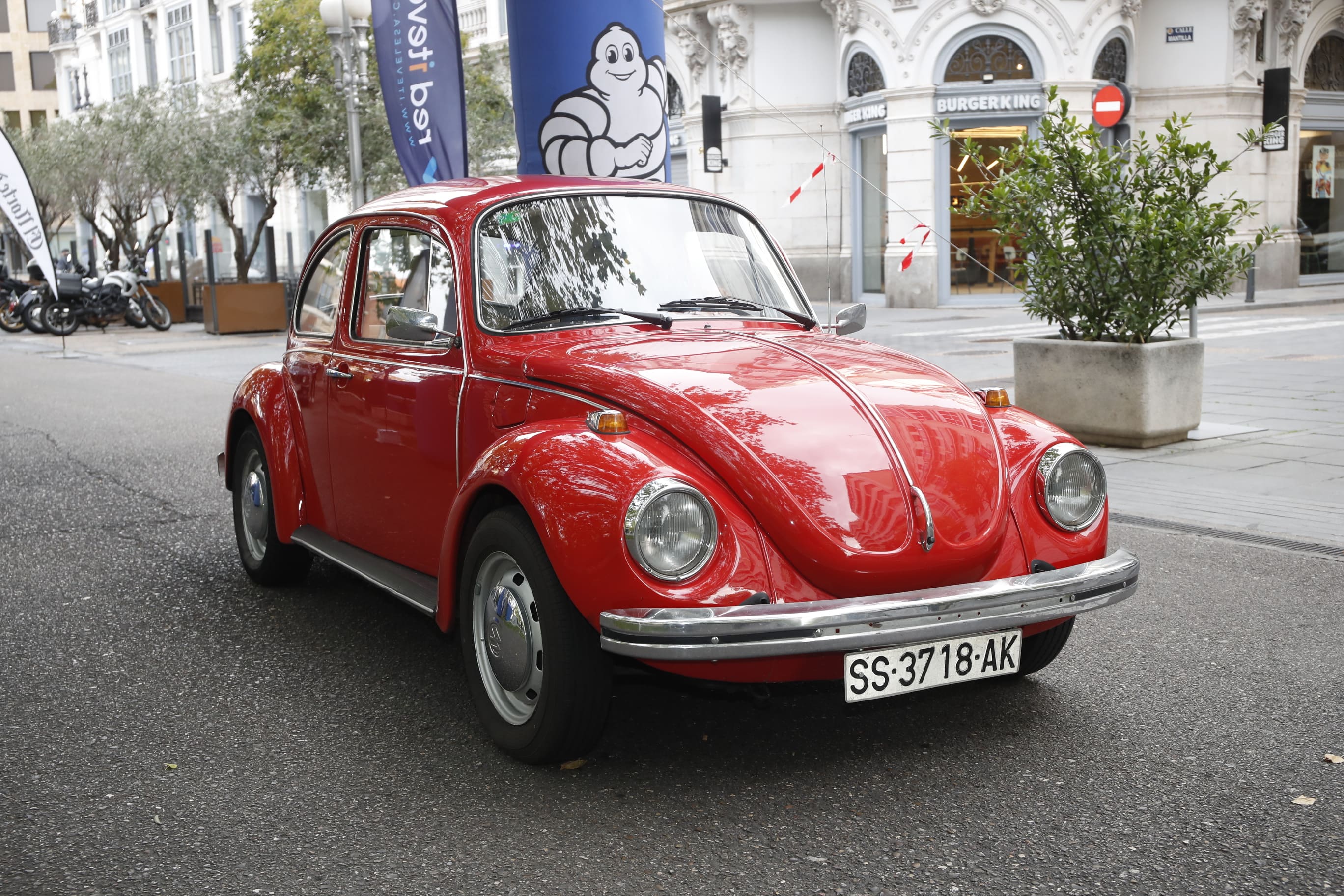 Búscate entre los participantes en Valladolid Motor Vintage (1/9)