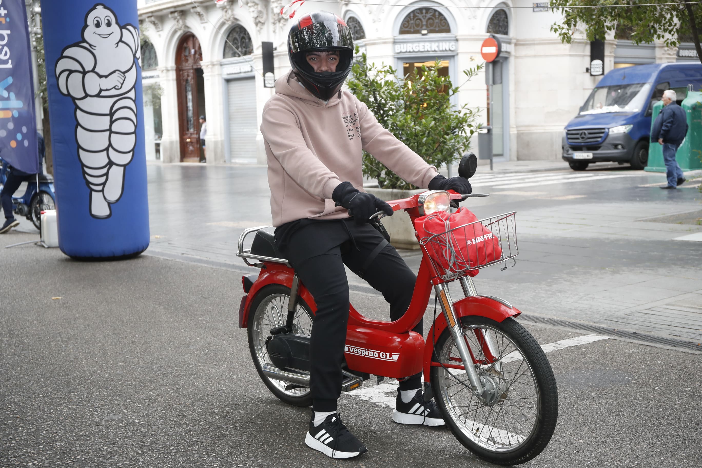 Búscate entre los participantes de Valladolid Motor Vintage (4/9)