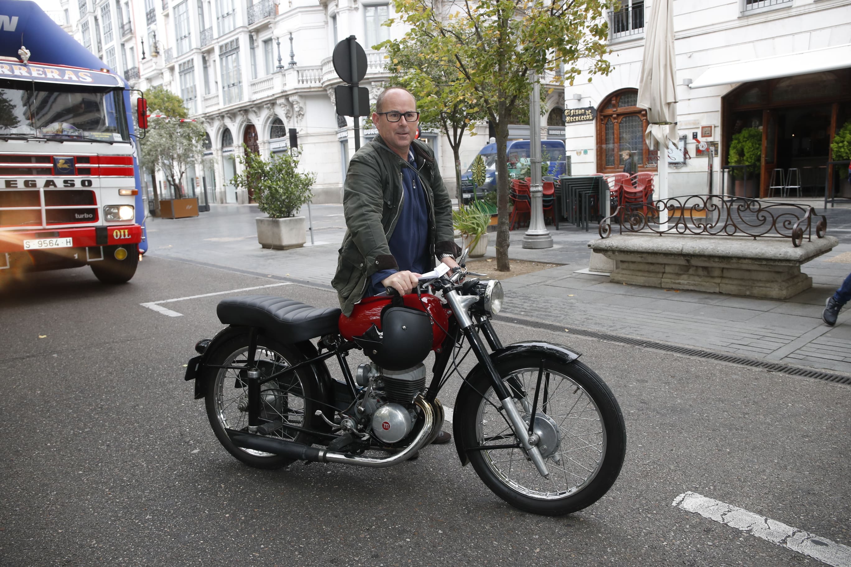 Búscate entre los participantes de Valladolid Motor Vintage (5/9)