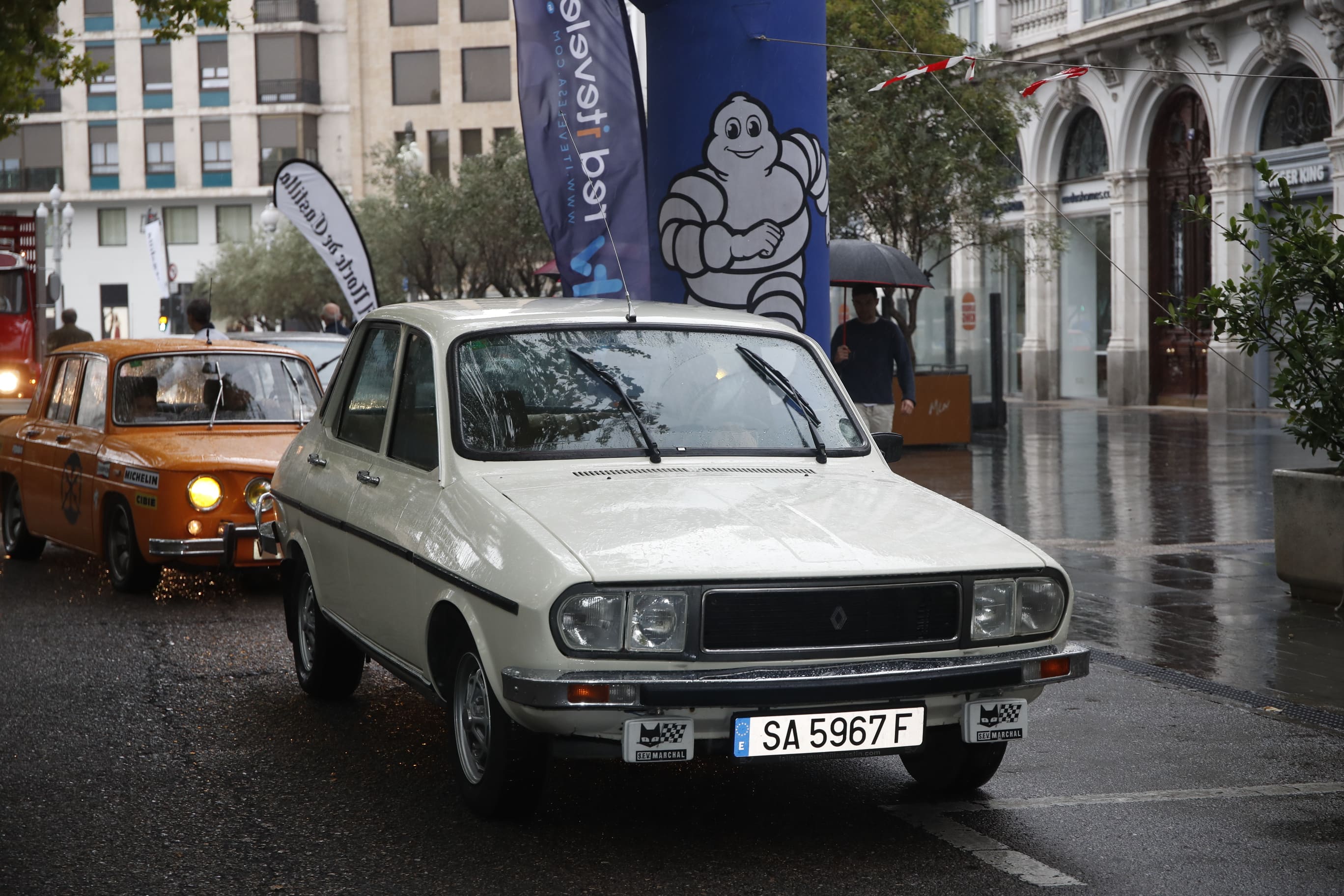 Búscate entre los participantes de Valladolid Motor Vintage (8/9)