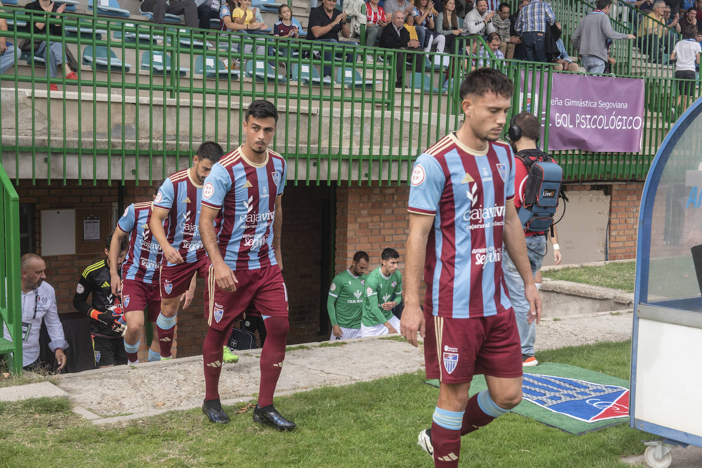 Fotografías del partido entre la Segoviana y el Zamora (1 de 2)