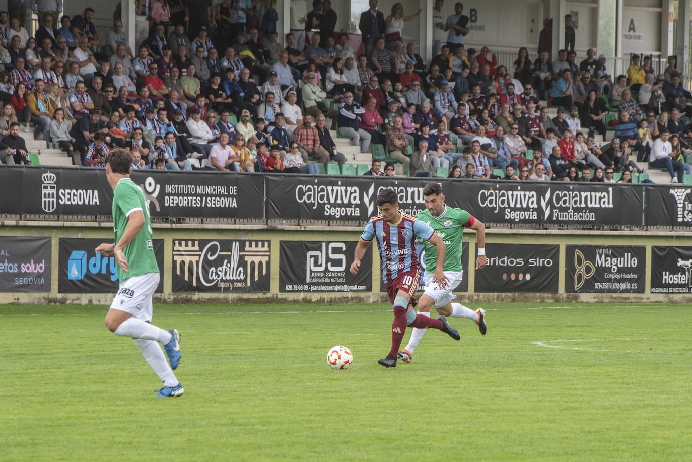 Fotografías del partido entre la Segoviana y el Zamora (1 de 2)