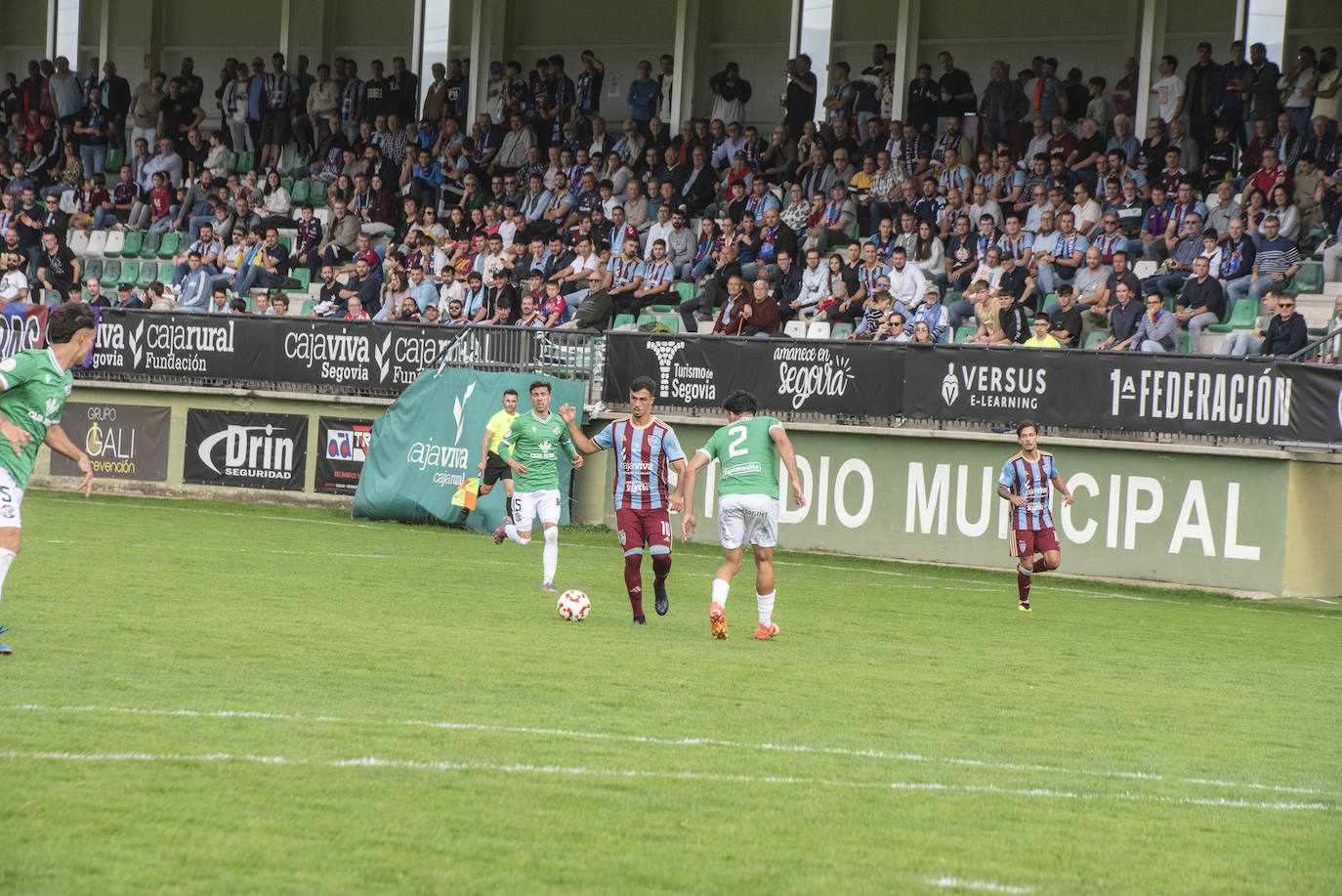 Fotografías del partido entre la Segoviana y el Zamora (1 de 2)