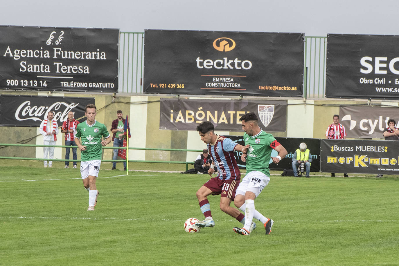 Fotografías del partido entre la Segoviana y el Zamora (1 de 2)