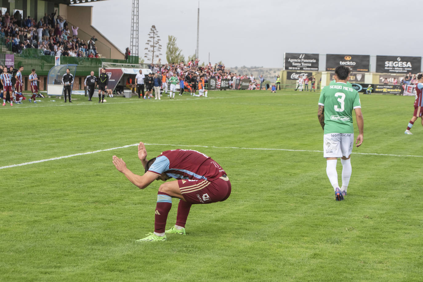 Fotografías del partido entre la Segoviana y el Zamora (1 de 2)