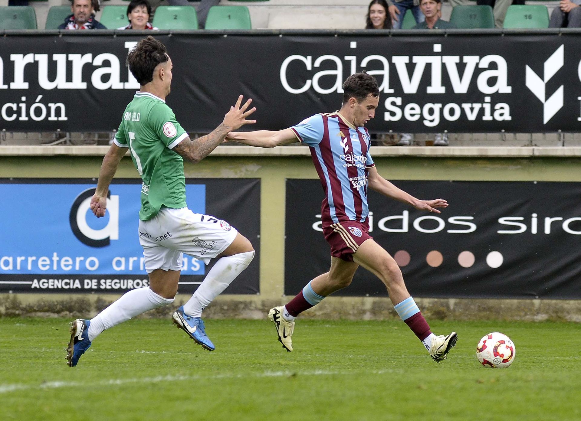 Fotografías del partido entre la Segoviana y el Zamora (2 de 2)