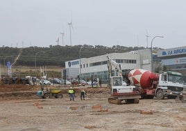 Así se construye la nueva central de la red de calor