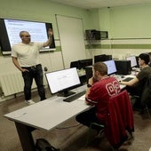 Los profesores denuncian que la tasa de interinidad alcanza hasta el 27% de la plantilla