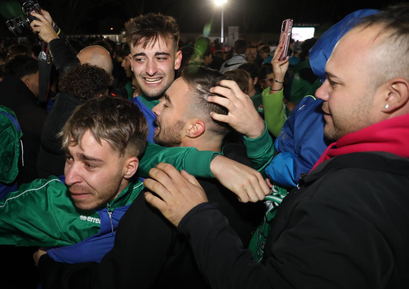 Así juega y pasa el Villamuriel a la segunda ronda de la Copa del Rey