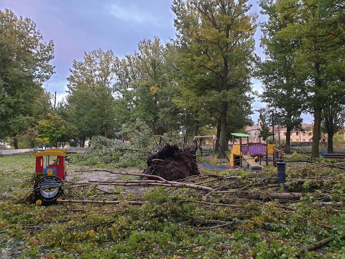 Cerrado el parque infantil de Aguilar de Campoo