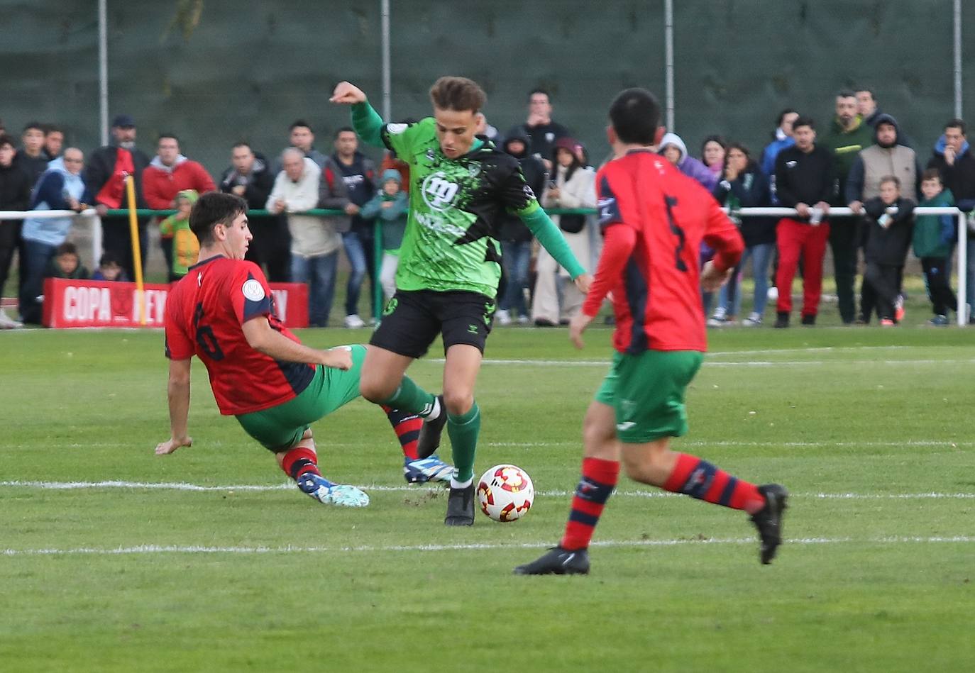 Así juega y pasa el Villamuriel a la segunda ronda de la Copa del Rey