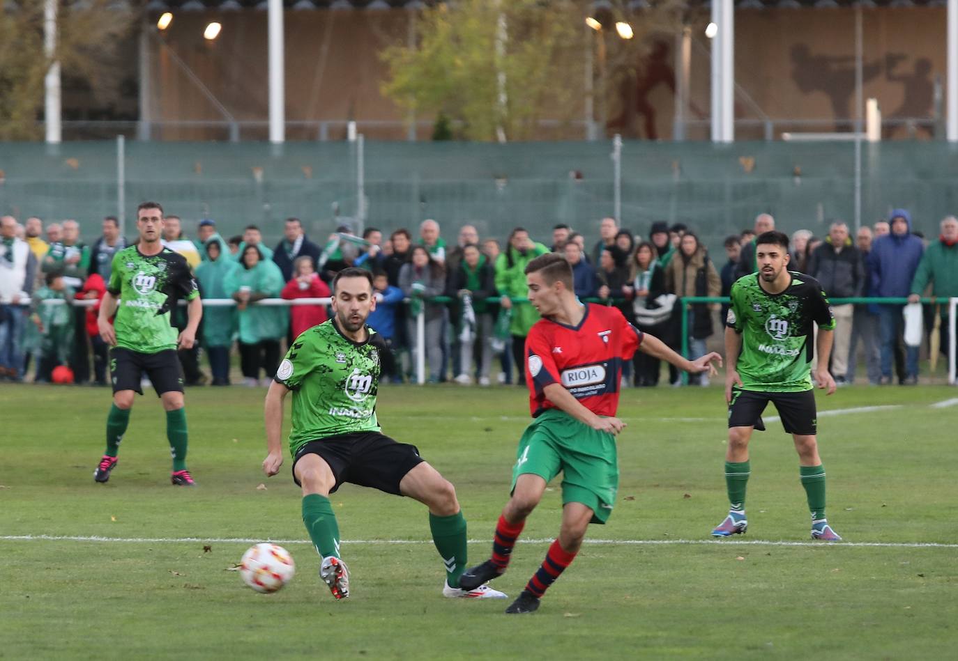 Así juega y pasa el Villamuriel a la segunda ronda de la Copa del Rey