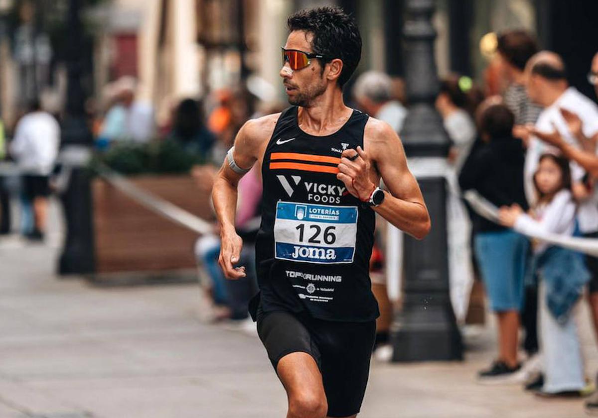 Javi Guerra, durante la media maratón que ha corrido en Albacete.