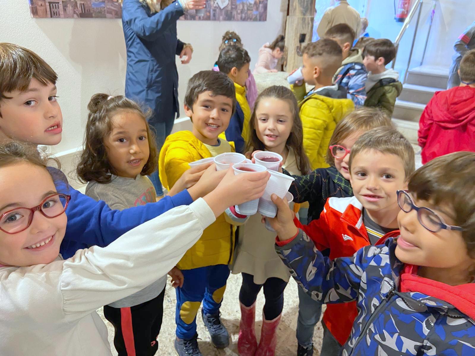Baltanás acerca la jornada &quot;De Lagares&quot; a los alumnos del Colegio &quot;San Pedro&quot;