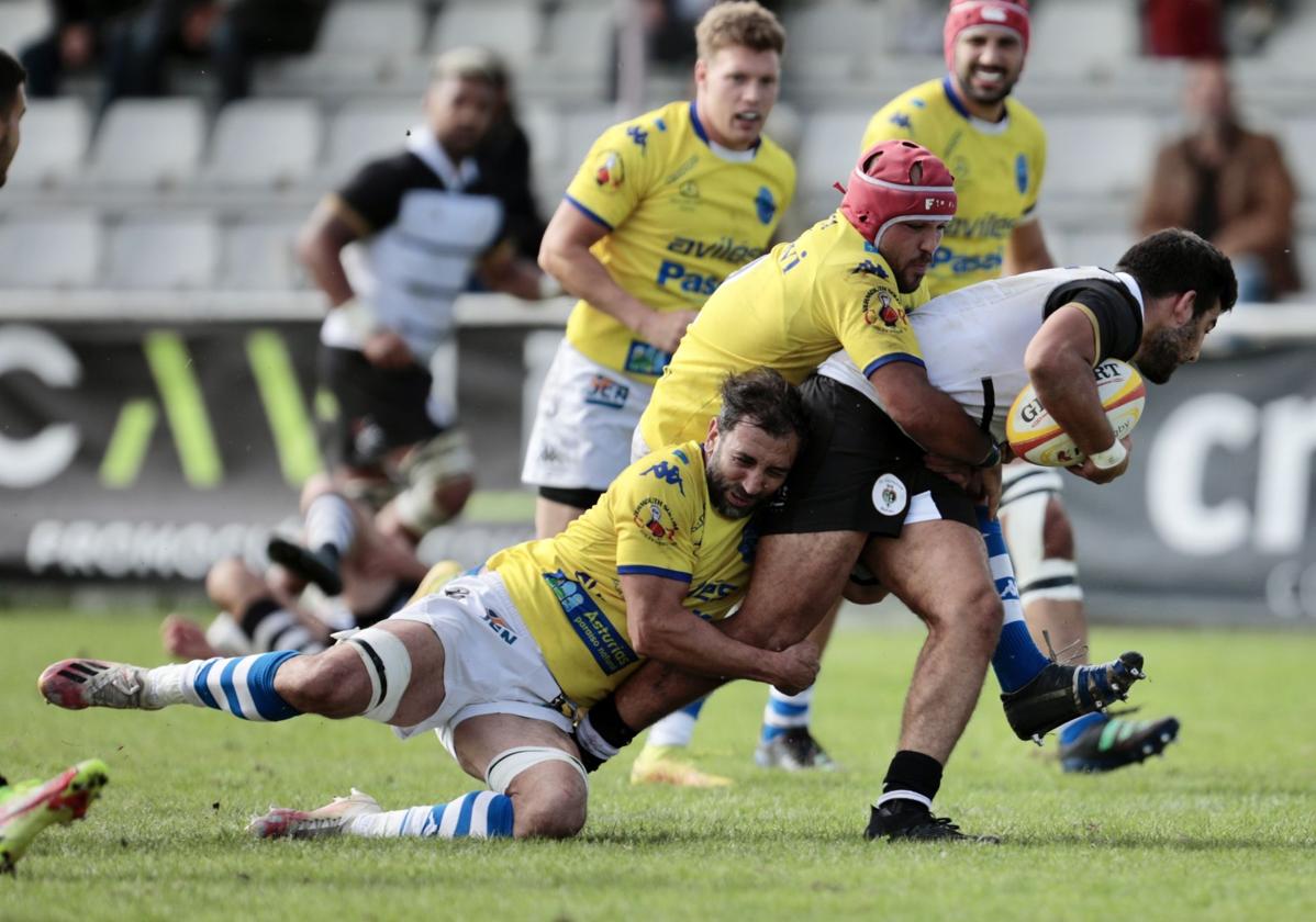 Partido de El Salvador de la pasada temporada ante el Pasek Balenos RC.