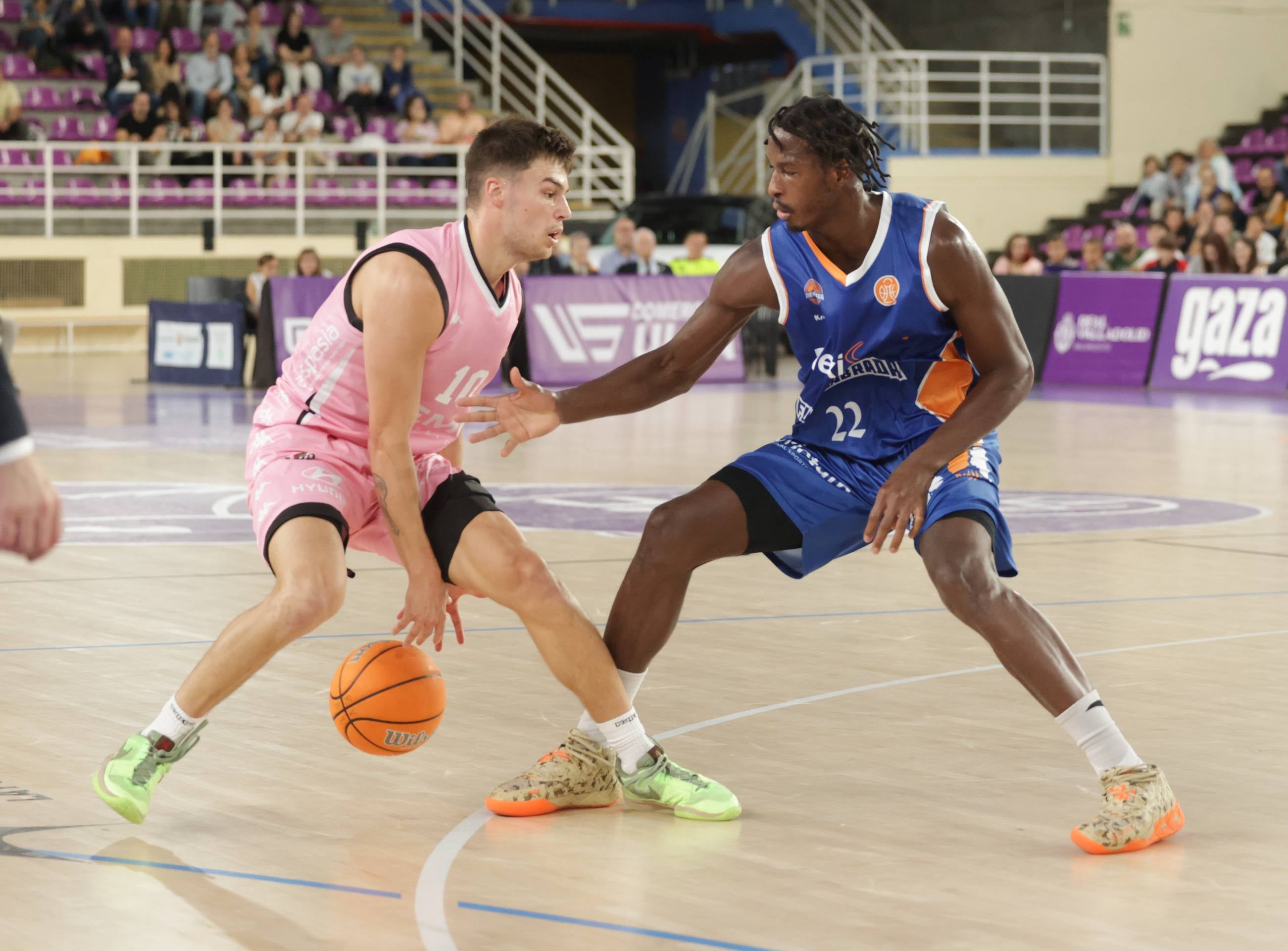 La derrota del UEMC Real Valladolid Baloncesto ante Fuenlabrada, en imágenes