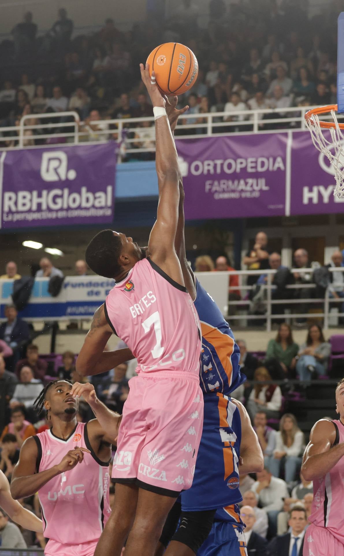 La derrota del UEMC Real Valladolid Baloncesto ante Fuenlabrada, en imágenes