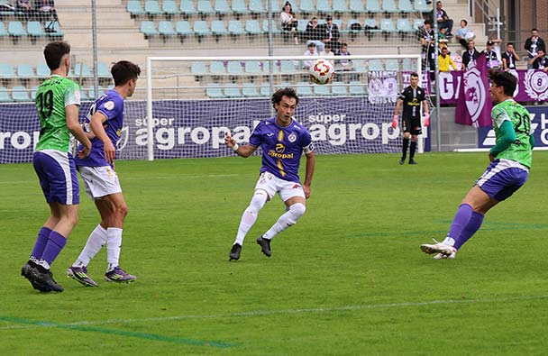 El Becerril se lleva el primer derbi provincial