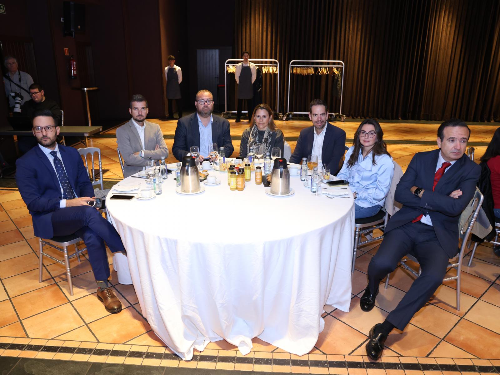 Mario Alba, Ricardo Álvarez, Julio Casado, Isabel del Amo, Francisco Flores, Cristina Marbán y César Trigueros