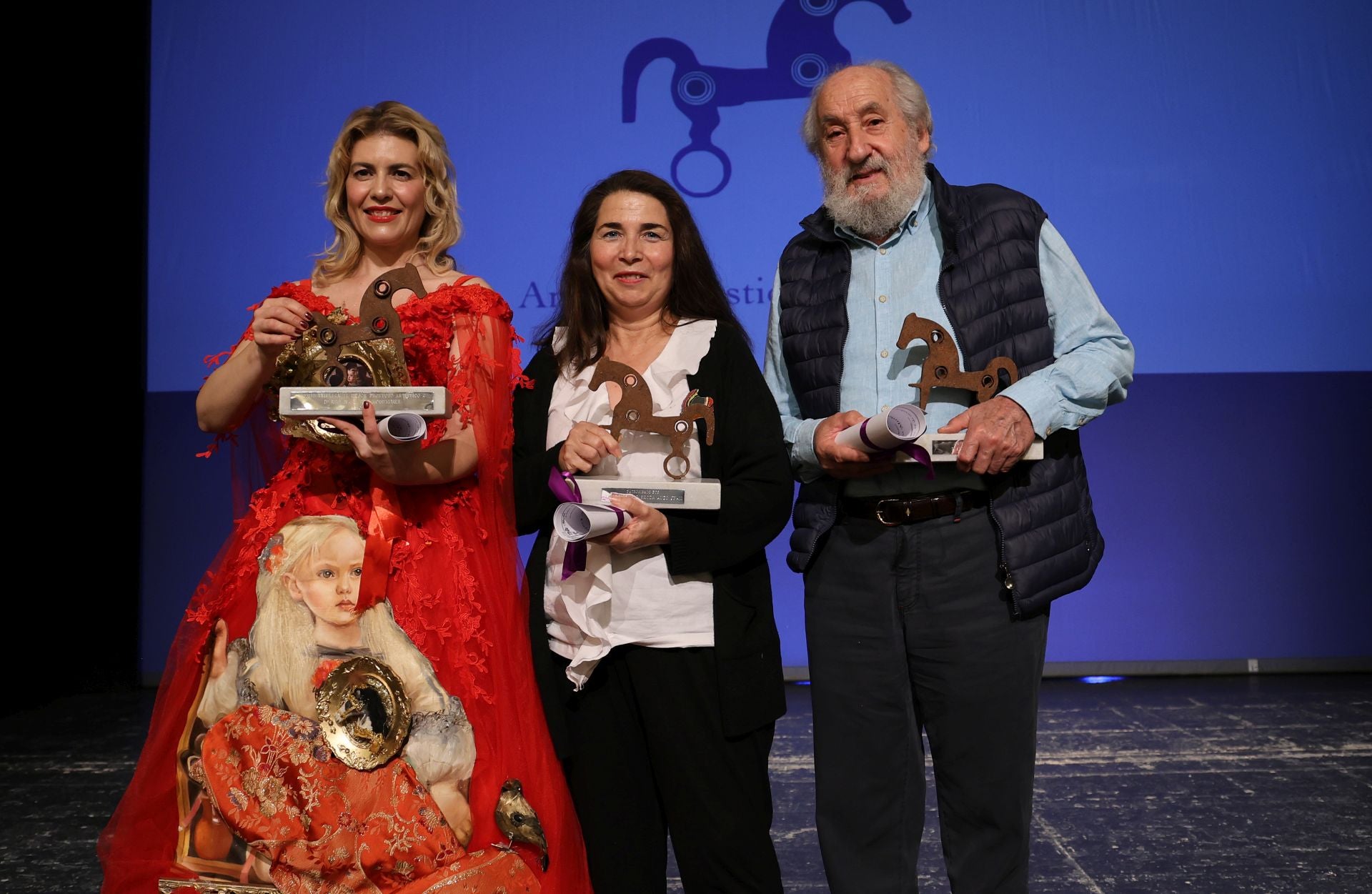 Thieldón entrega sus premios de artes plásticas