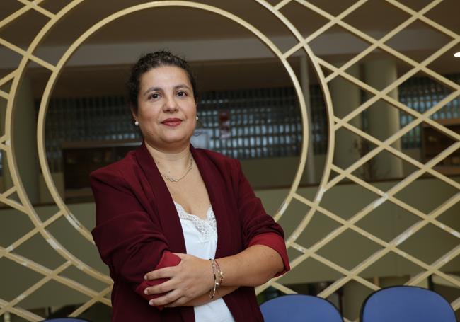 La profesora Margarita Rico, en las instalaciones de la Escuela de Ingenierías Agrarias de Palencia.