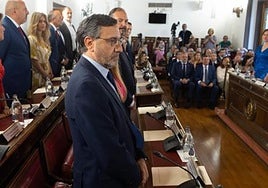 Francisco Ferreira, en primer término, durante un pleno de la Diputación.