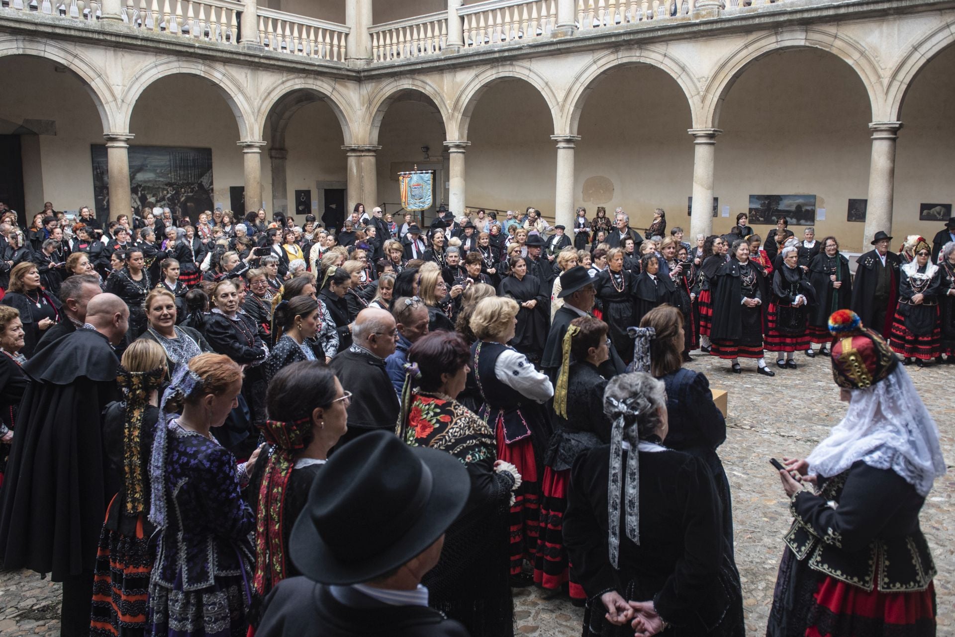 La concentración de trajes segovianos, en imágenes