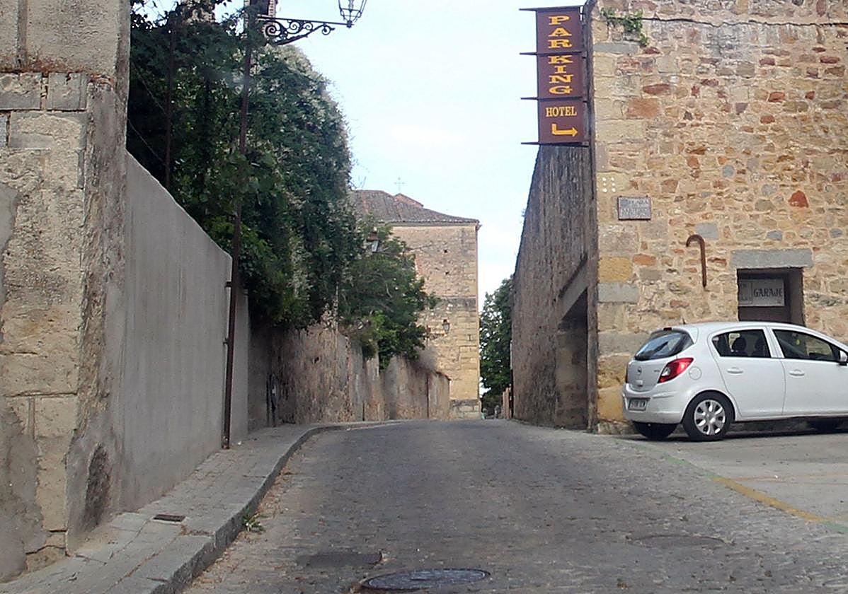Vista de la calle de Puerta de Santiago.