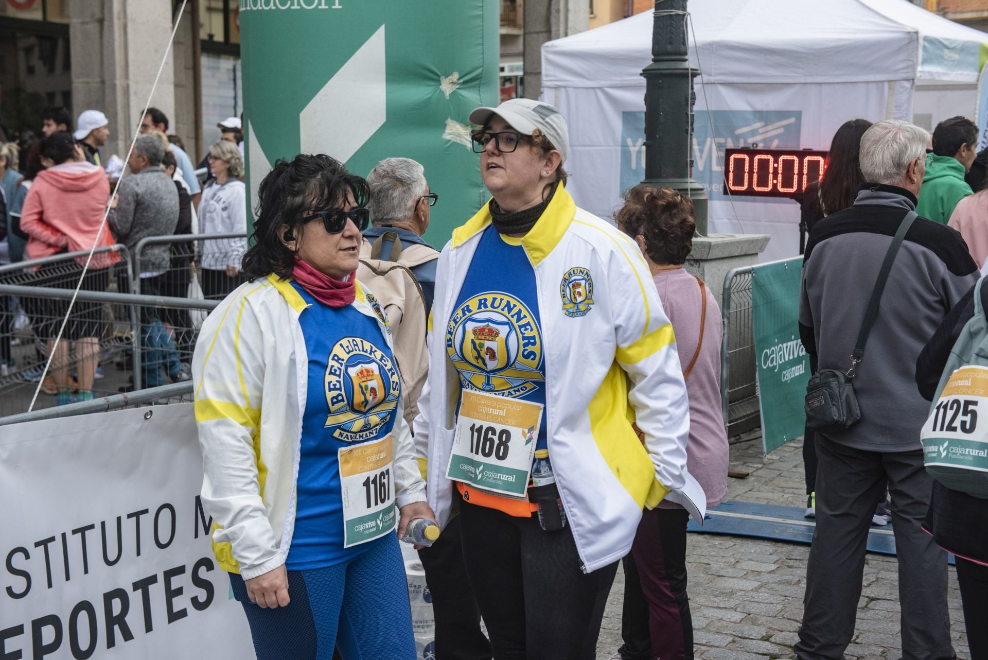 Fotografías de la marcha contra el cáncer de mama 2024