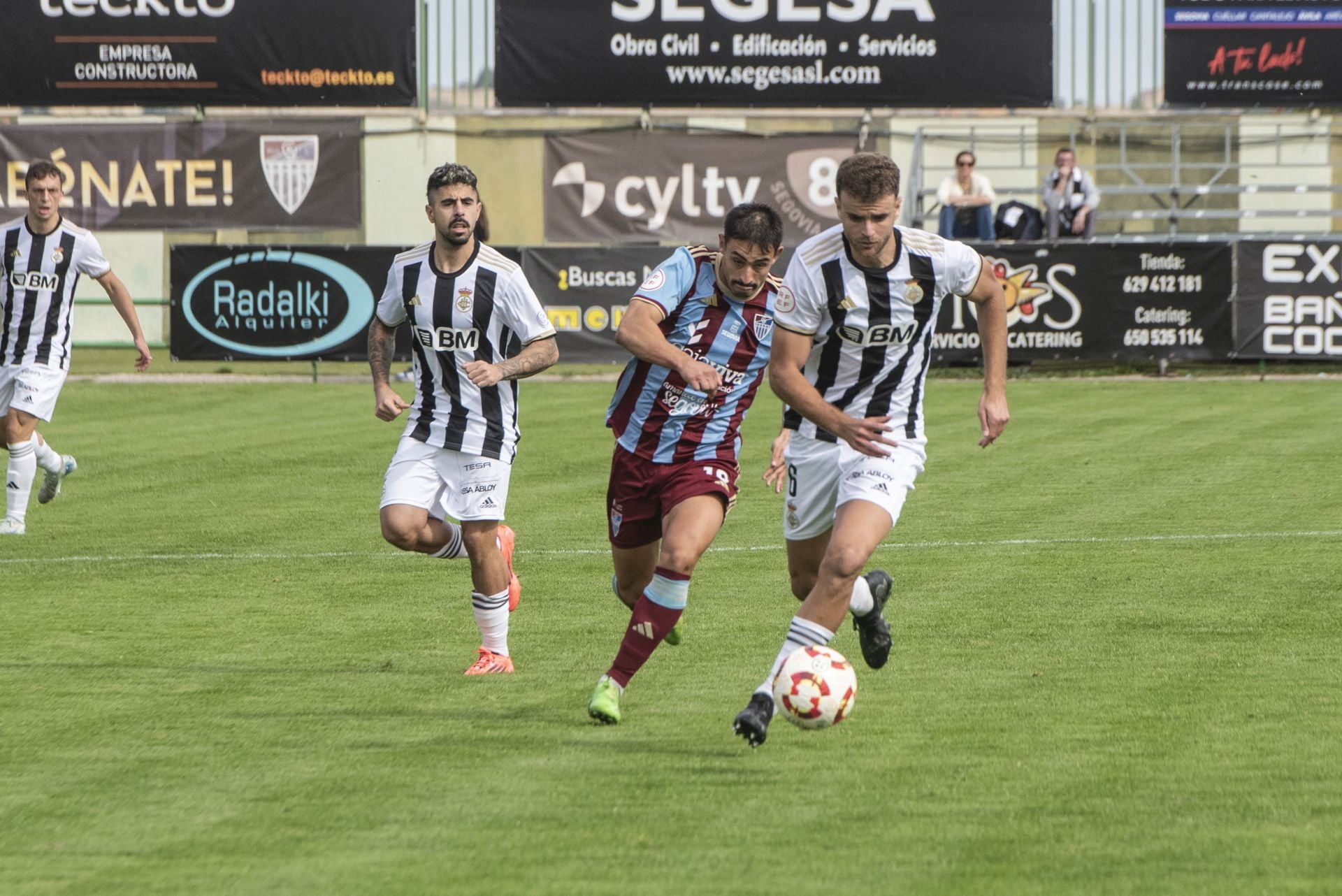 Fotos del triunfo de la Sego ante el Real Unión (1 de 2)