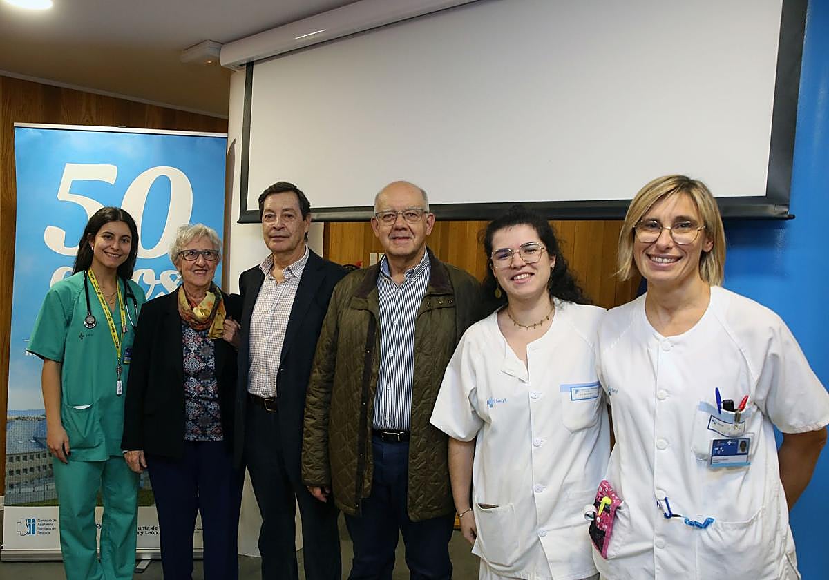 Los participantes en el encuentro de veteranos y jóvenes profesionales del Hospital General de Segovia.