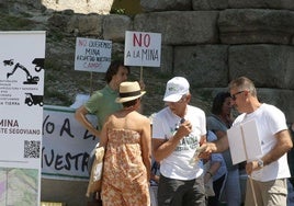 Protesta desarrollada en Segovia hace unos meses por la plataforma contra la mina.