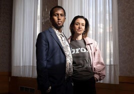 Ali Ahmed Warsame y Paula Palacios, protagonista y directora de 'Mi hermano Ali'.