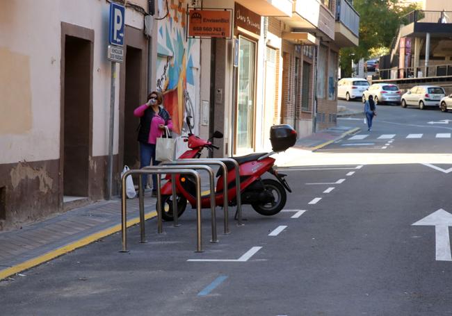 Nuevo espacio habilitado para el aparcamiento de vehículos de dos ruedas.