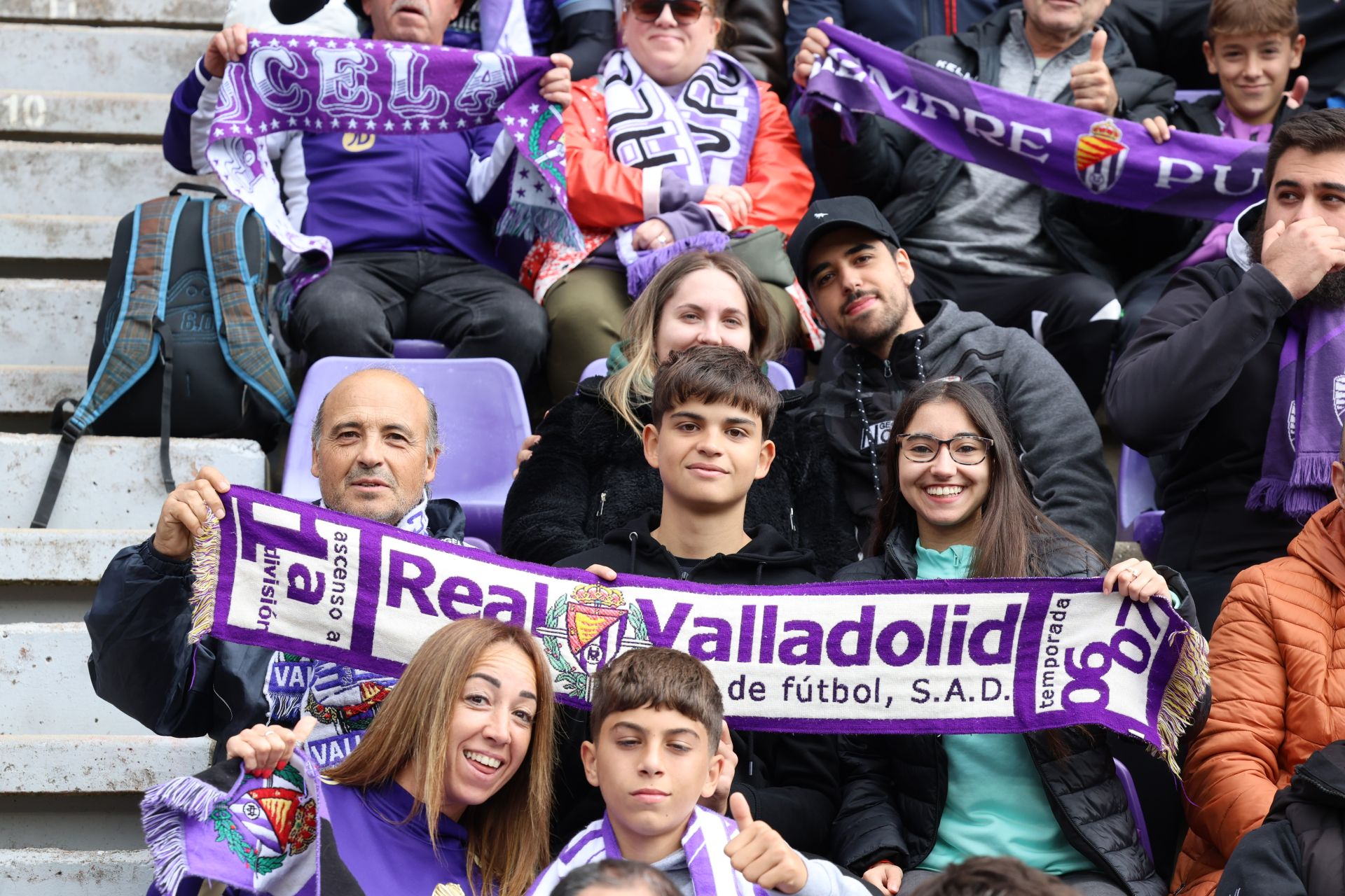 Búscate en la grada del estadio José Zorrilla (2/4)