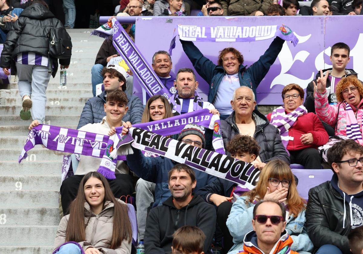 Búscate en la grada del estadio José Zorrilla (3/4)