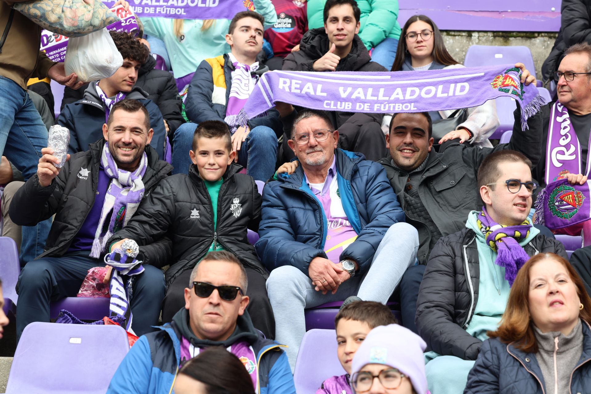 Búscate en la grada del estadio José Zorrilla (3/4)