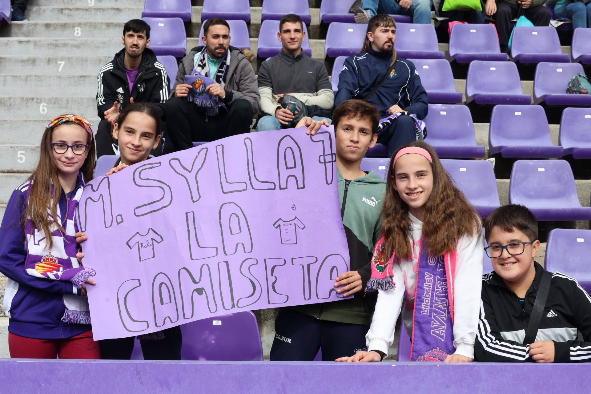 Búscate en la grada del estadio José Zorrilla (4/4)