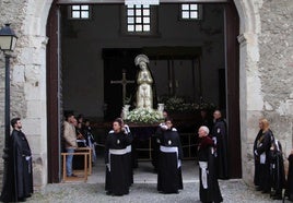 Imagen de la Virgen de la Soledad.